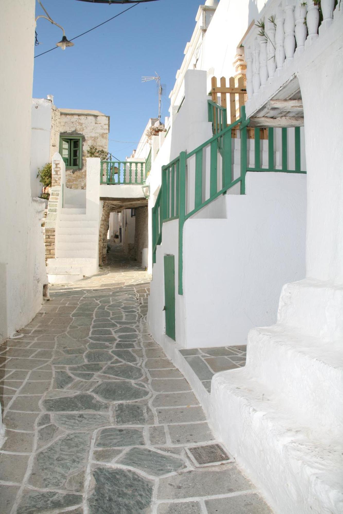 Anima Apartments Folegandros Town Bagian luar foto
